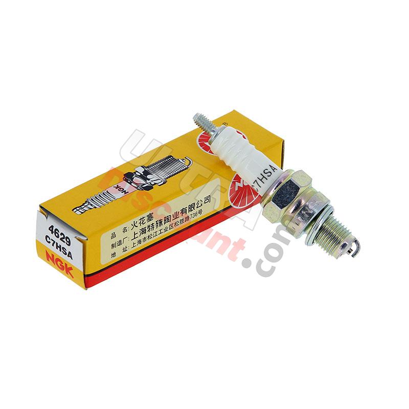 Candela NGK C7HSA per scooter Baotian BT49QT-7, Ricambi Baotian BT49QT-7